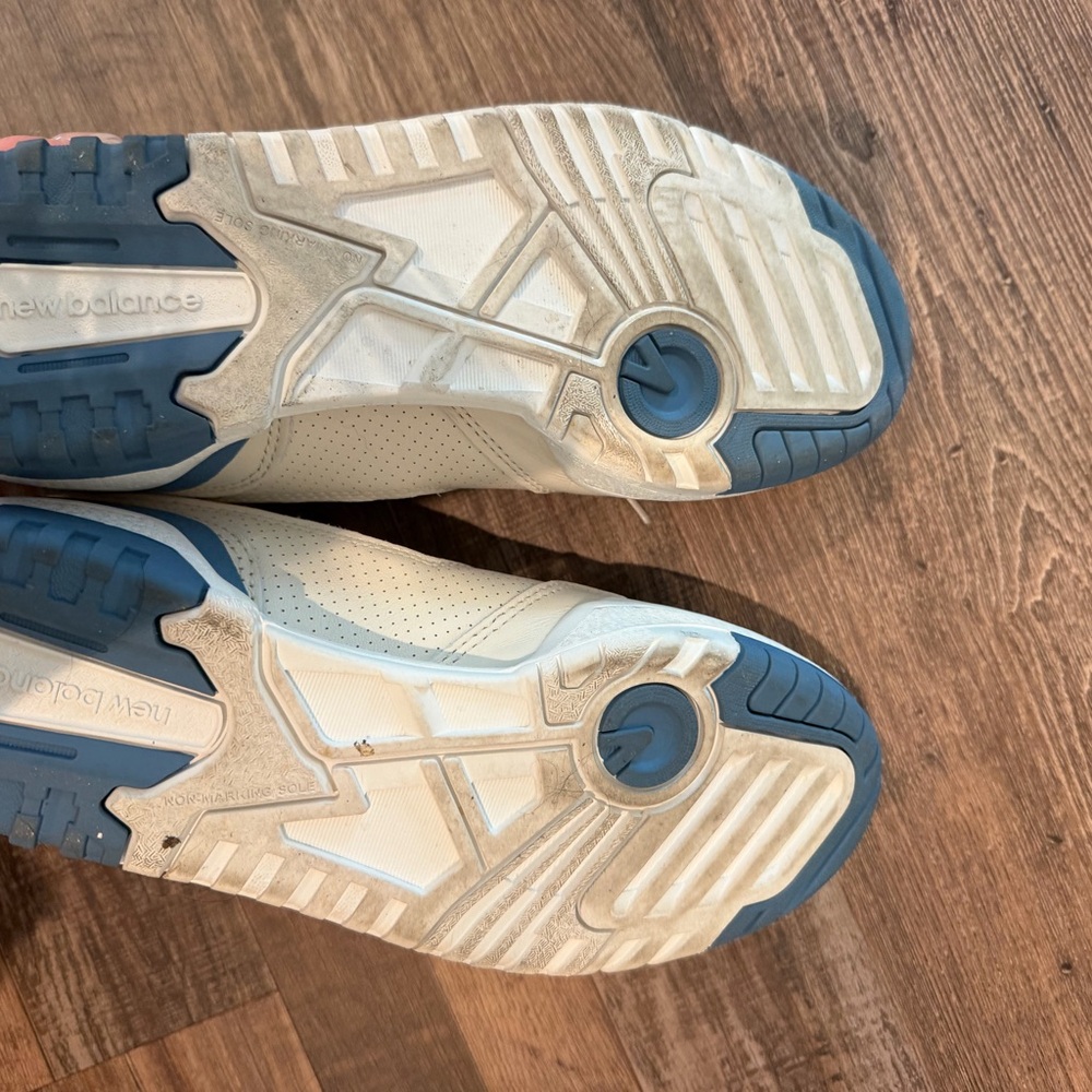New Balance 550 - Picture 3 of 4